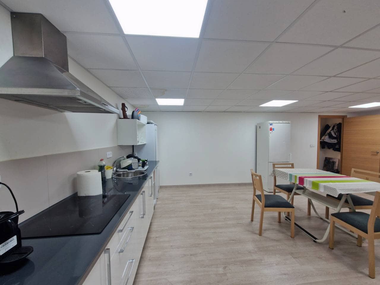 Erhverv til salg i Bilbao - € 320.000 (Ref: 7419285)