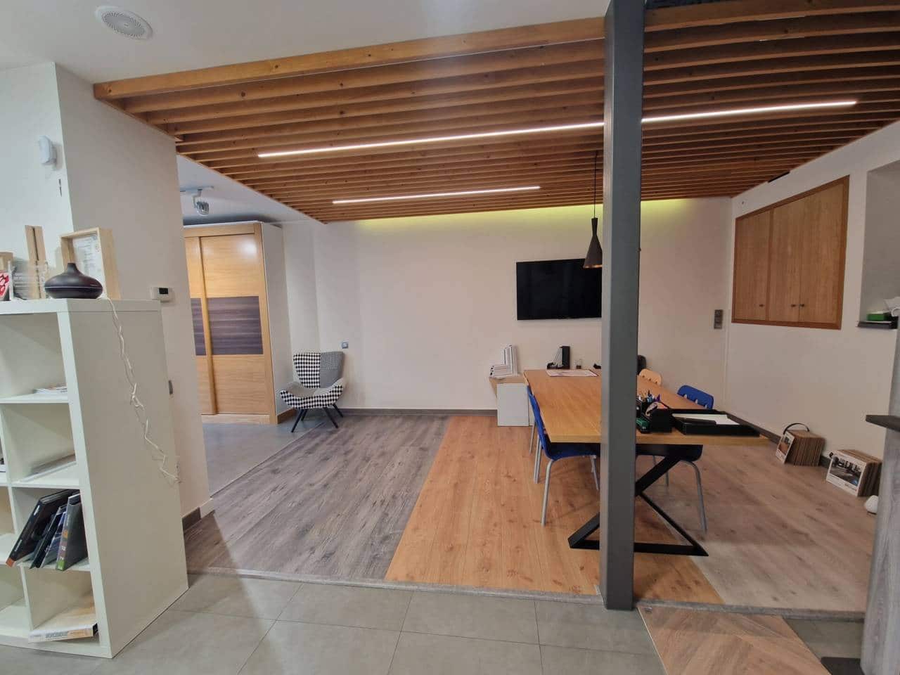 Erhverv til salg i Bilbao - € 320.000 (Ref: 7419285)