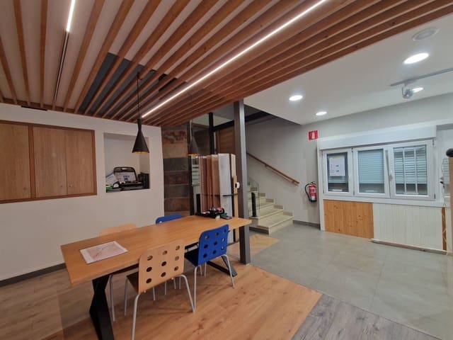 Kaupallinen myytävänä paikassa Bilbao - 320 000 € (Ref: 7419285)