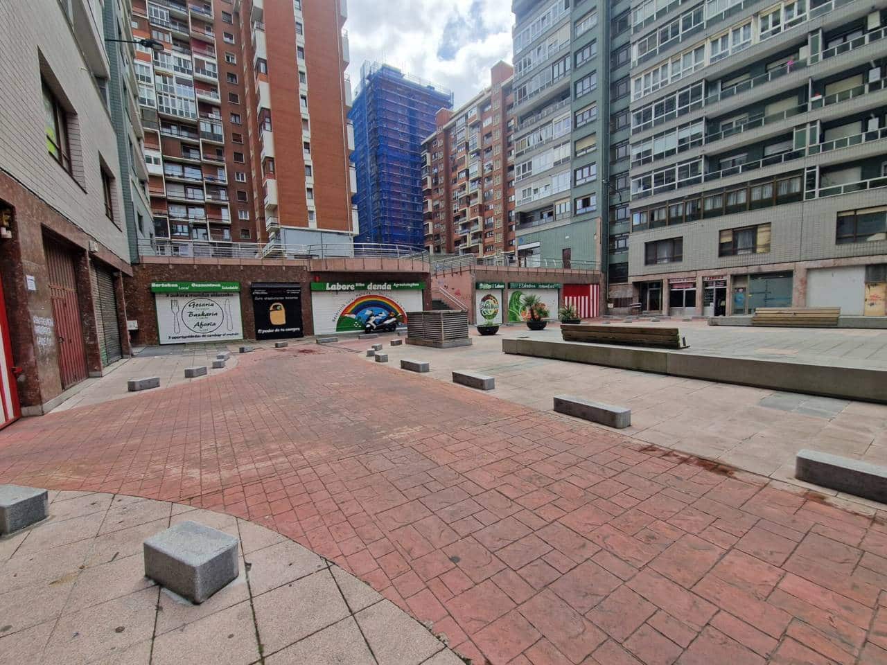 Local Commercial à louer à Bilbao - 3 500 € (Ref: 7449415)