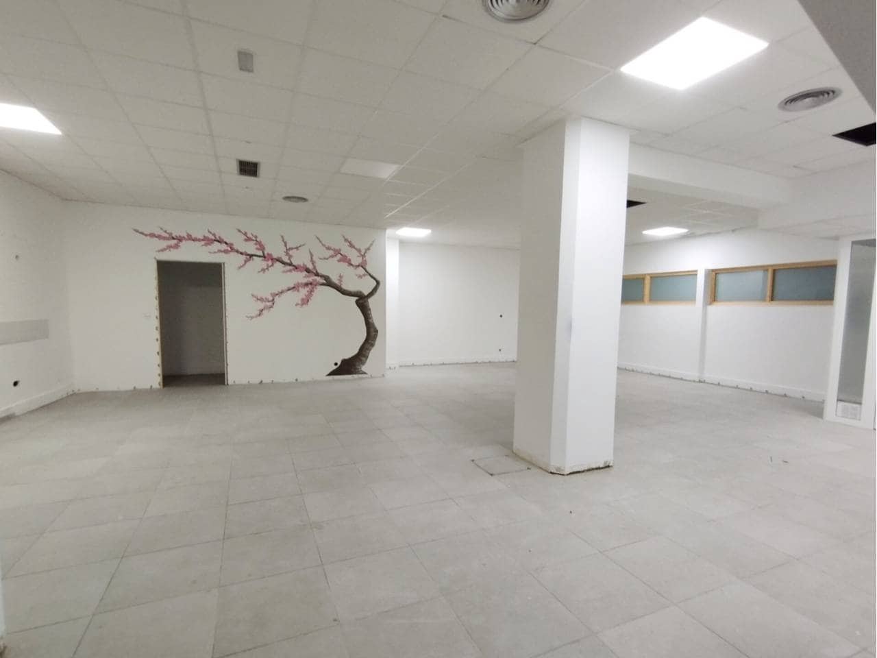 Local Commercial à louer à Bilbao - 3 500 € (Ref: 7449415)