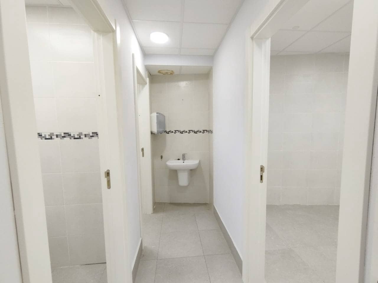 Local Commercial à louer à Bilbao - 3 500 € (Ref: 7449415)
