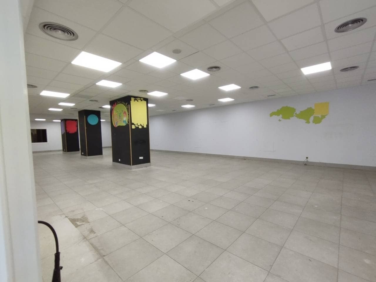 Local Commercial à louer à Bilbao - 3 500 € (Ref: 7449415)