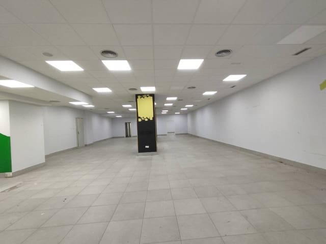 Commercial for rent in Bilbao - € 3,500 (Ref: 7449415)