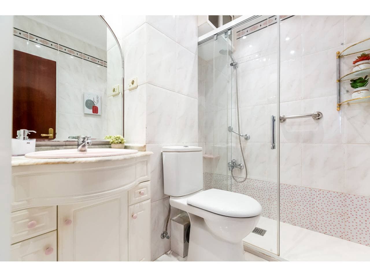 3 bedroom Flat for rent in Bilbao - € 1,290 (Ref: 7645755)