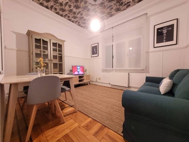 3 sovrum Lägenhet att hyra i Bilbao - 960 € (Ref: 7726110)