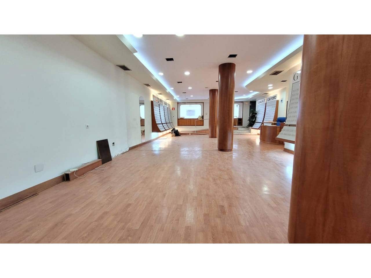 Komercyjne na sprzedaż w Bilbao - 990 000 € (Ref: 7773381)