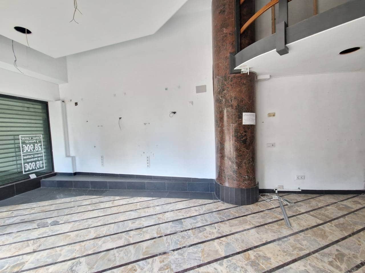 Erhverv til salg i Bilbao - € 270.000 (Ref: 7847325)