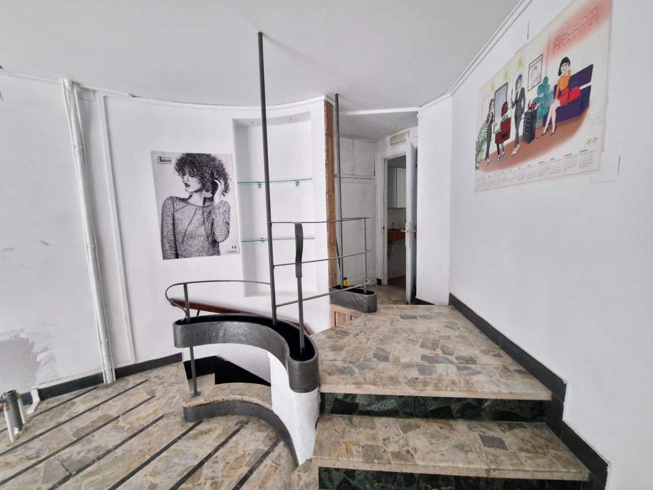 Erhverv til salg i Bilbao - € 270.000 (Ref: 7847325)