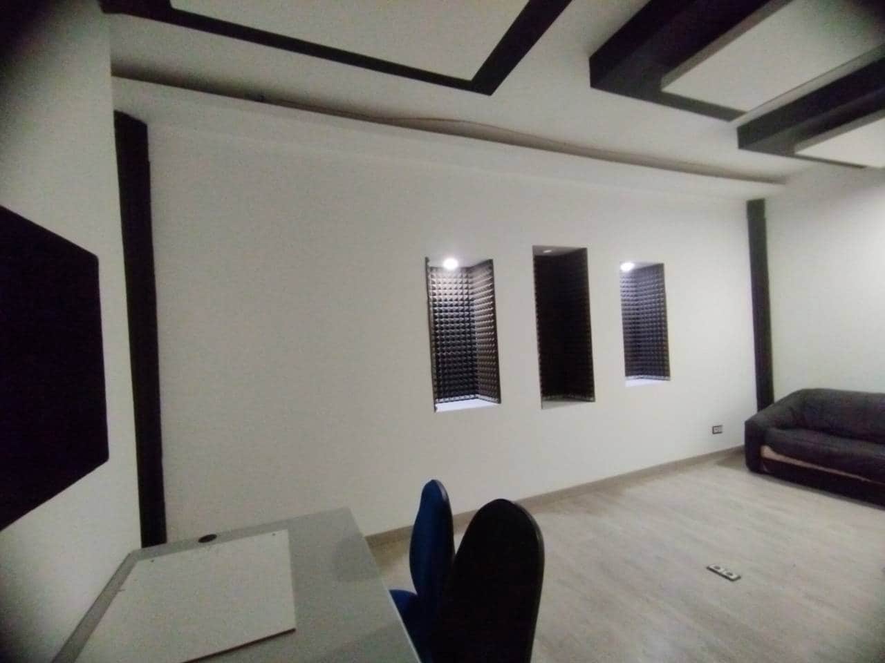 Erhverv til leje i Bilbao - € 500 (Ref: 8044584)