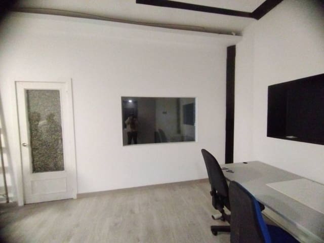 Commercial for rent in Bilbao - € 500 (Ref: 8044584)