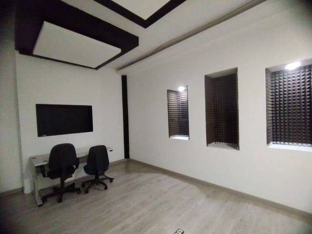 Commercial for rent in Bilbao - € 500 (Ref: 8044584)