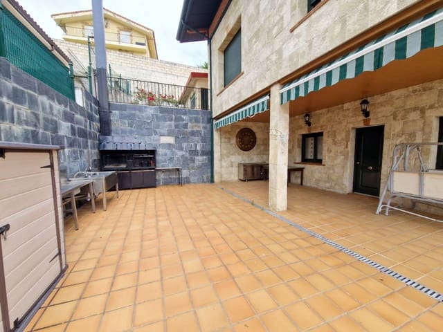 7 bedroom Villa for sale in Valle de Mena with pool garage - € 535,000 (Ref: 8215485)