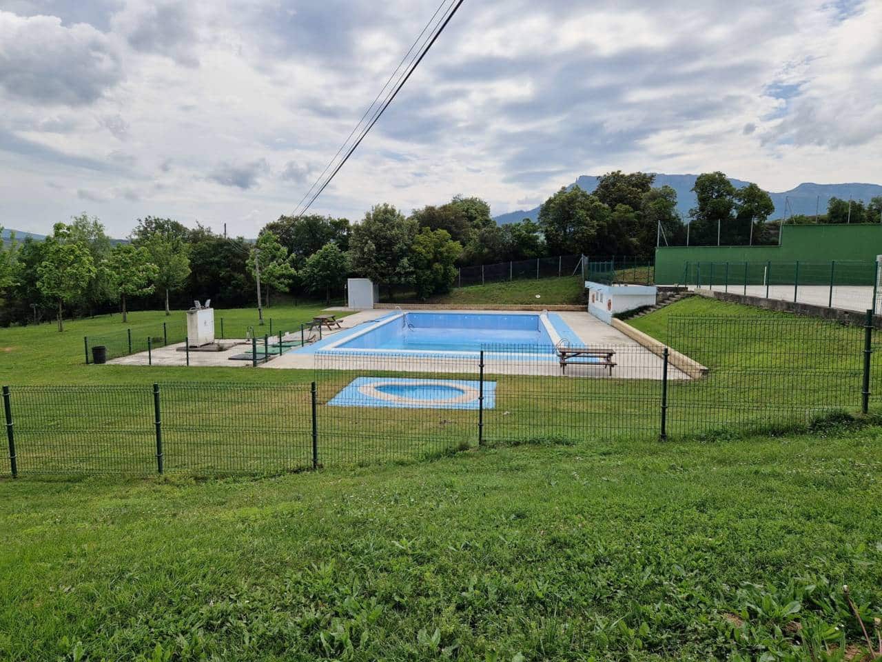 7 soveværelse Villa til salg i Valle de Mena med swimmingpool garage - € 535.000 (Ref: 8215485)