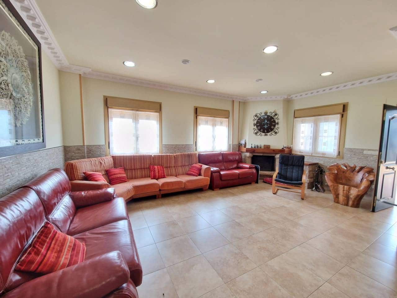 7 soveværelse Villa til salg i Valle de Mena med swimmingpool garage - € 535.000 (Ref: 8215485)