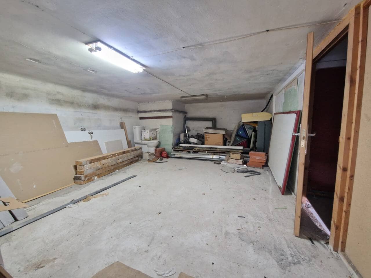 Erhverv til salg i Bilbao - € 350.000 (Ref: 8238161)