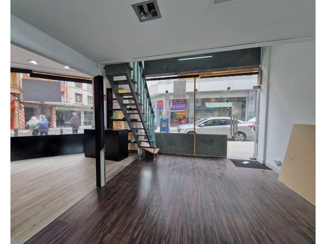 Commercial for sale in Bilbao - € 350,000 (Ref: 8238161)