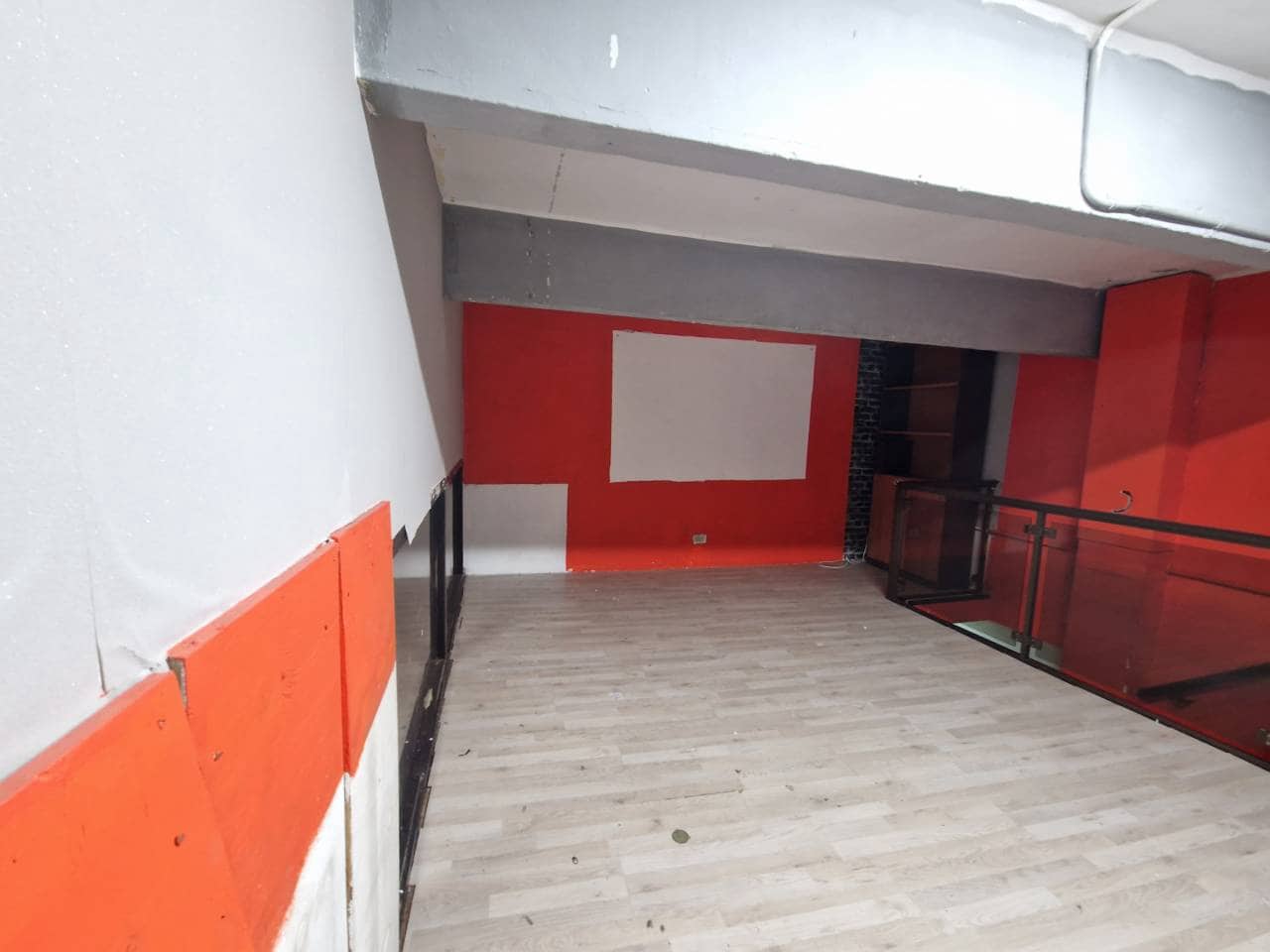 Erhverv til leje i Bilbao - € 800 (Ref: 8282007)