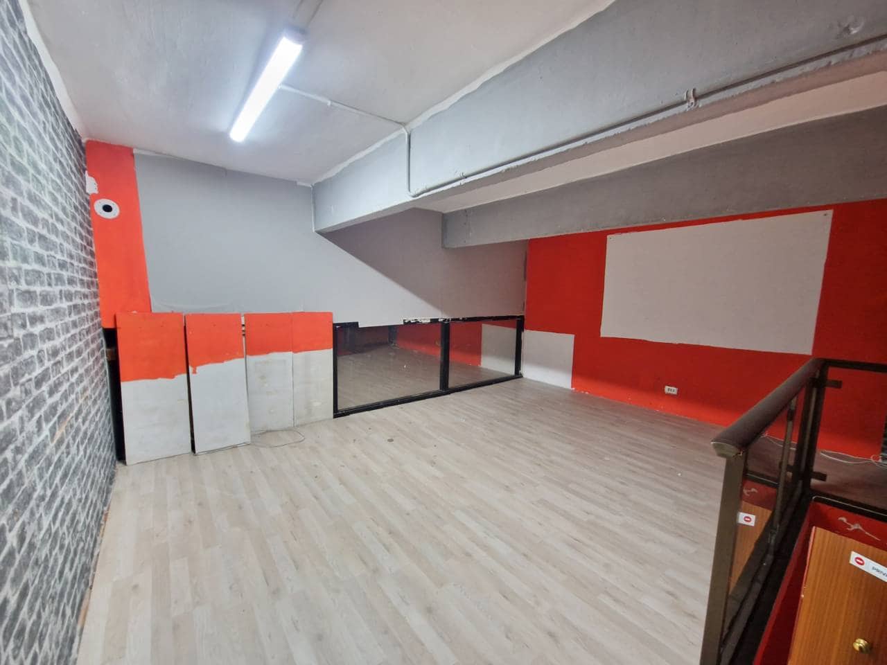 Erhverv til leje i Bilbao - € 800 (Ref: 8282007)