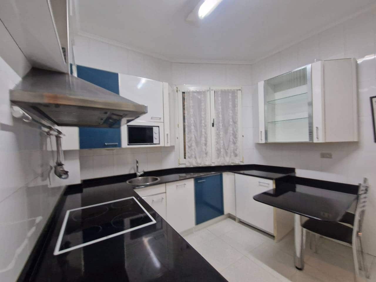 2 soveværelse Lejlighed til leje i Bilbao - € 1.200 (Ref: 8543461)