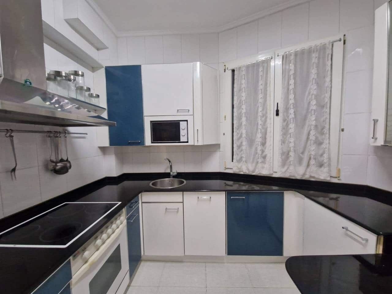 2 soveværelse Lejlighed til leje i Bilbao - € 1.200 (Ref: 8543461)