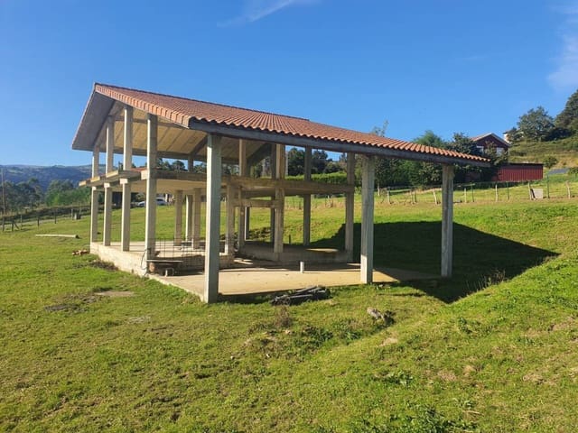 Finca/Country House for sale in Karrantza Harana/Valle de Carranza - € 106,000 (Ref: 8589913)