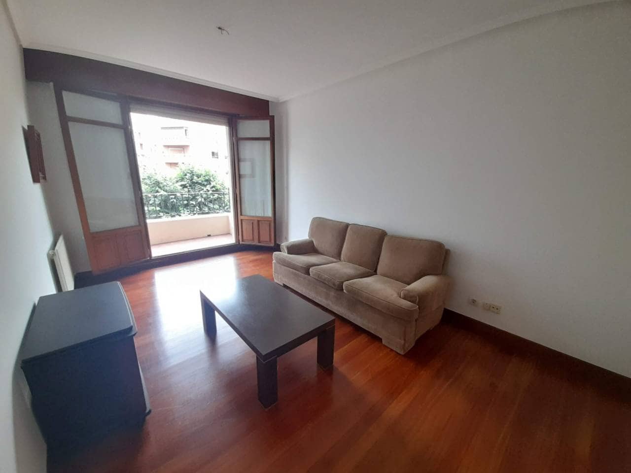 1 slaapkamer Flat te huur in Bilbao met garage - € 1.150 (Ref: 8636030)