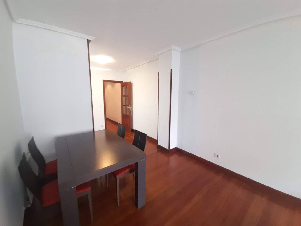 1 slaapkamer Flat te huur in Bilbao met garage - € 1.150 (Ref: 8636030)