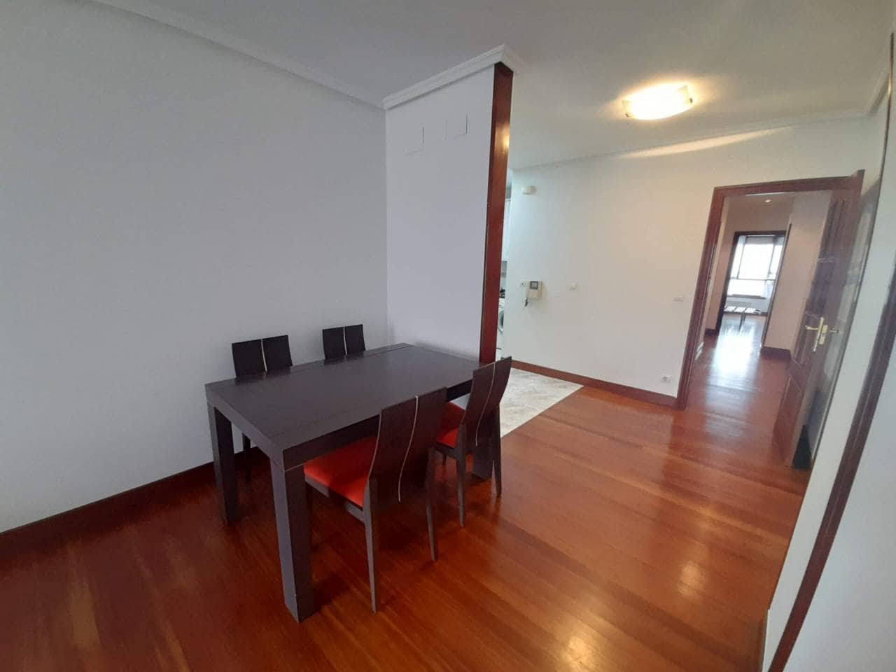 1 slaapkamer Flat te huur in Bilbao met garage - € 1.150 (Ref: 8636030)