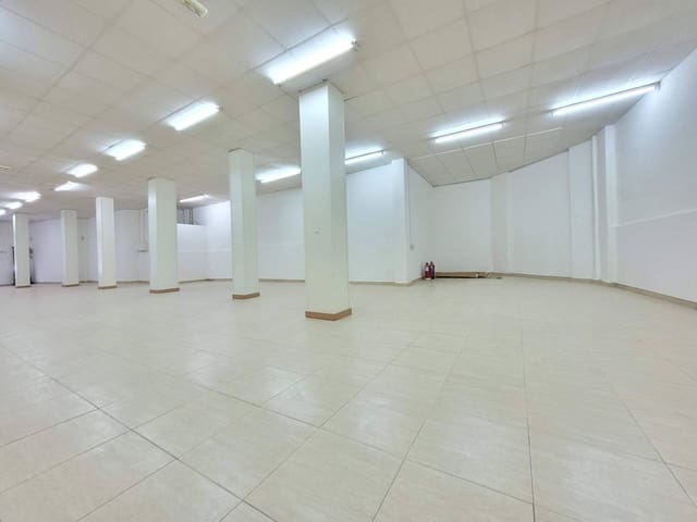 Commercial for sale in Bilbao - € 265,000 (Ref: 8637825)