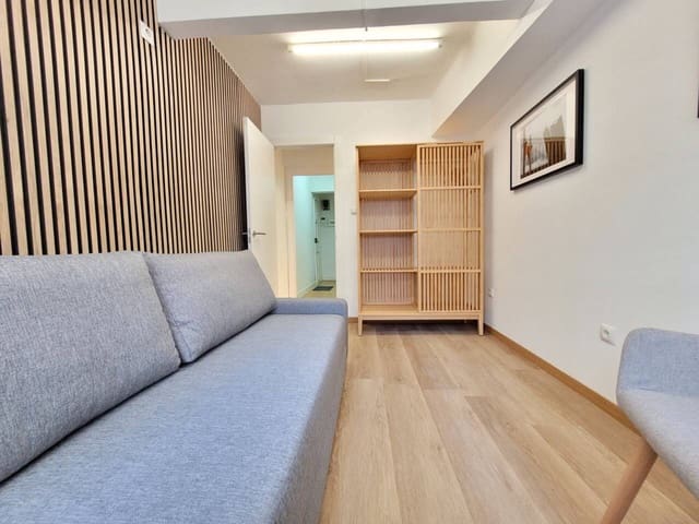 Office for rent in Bilbao - € 700 (Ref: 8740853)