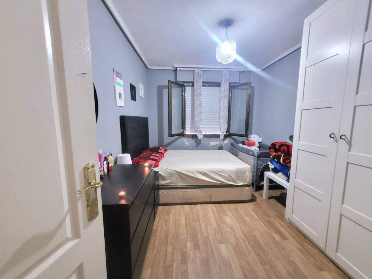 3 soveværelse Lejlighed til salg i Santurtzi - € 165.000 (Ref: 8769431)