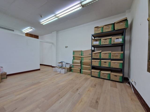 Office for rent in Bilbao - € 500 (Ref: 8797117)