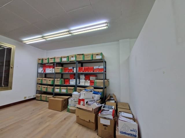 Office for rent in Bilbao - € 500 (Ref: 8797117)