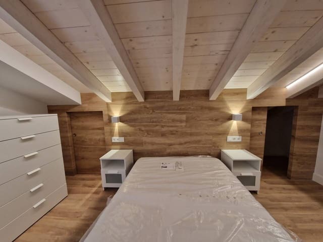 2 soveværelse Lejlighed til leje i Bilbao - € 1.100 (Ref: 8820845)