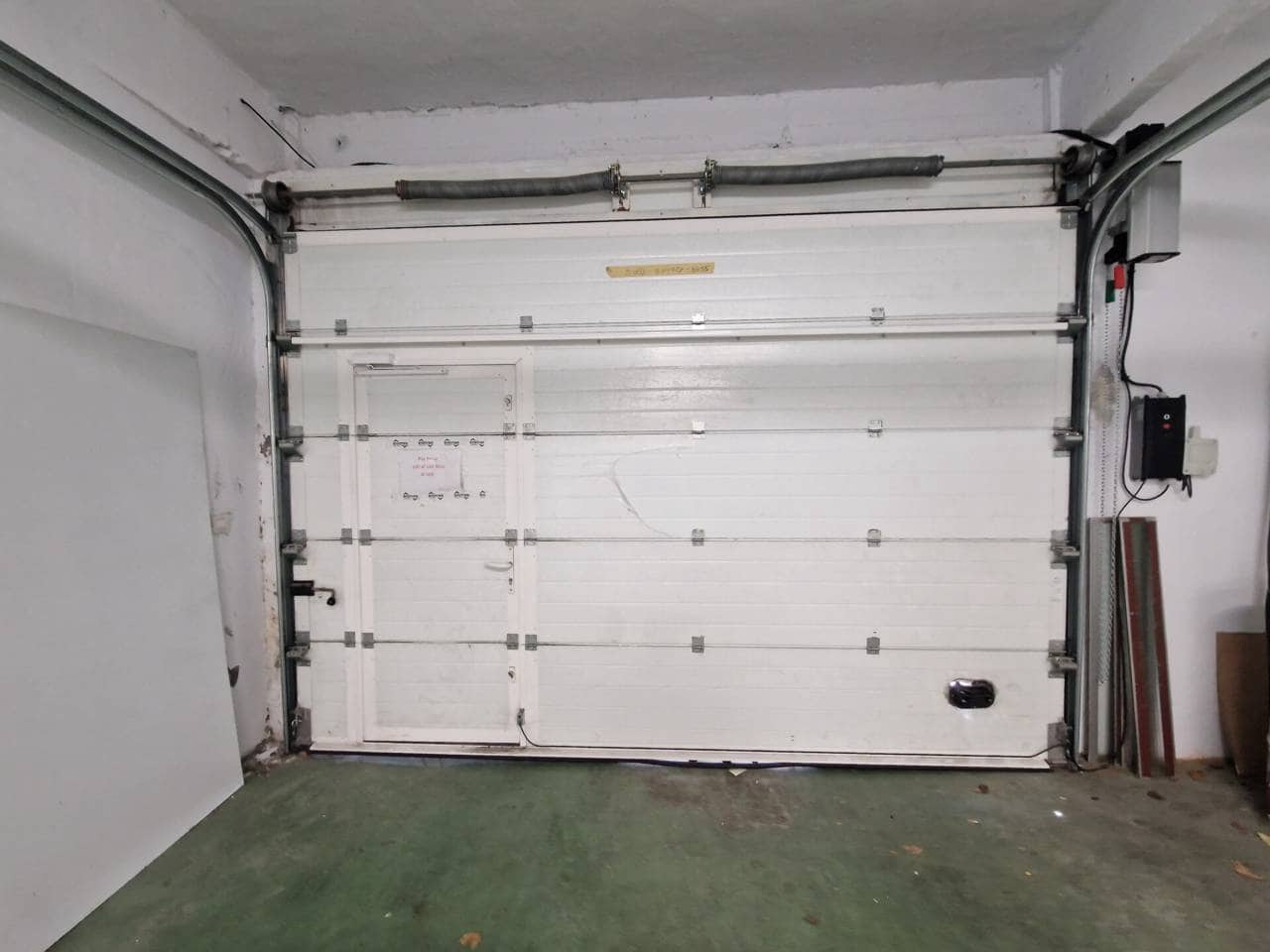 Erhverv til leje i Bilbao - € 1.100 (Ref: 8866672)