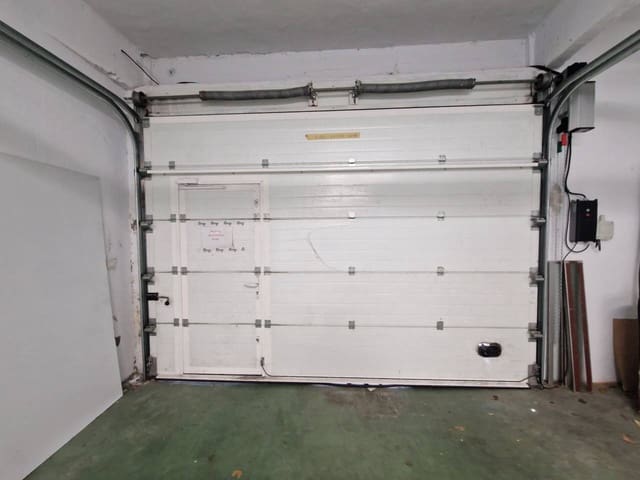 Kommersiell att hyra i Bilbao - 1 100 € (Ref: 8866672)