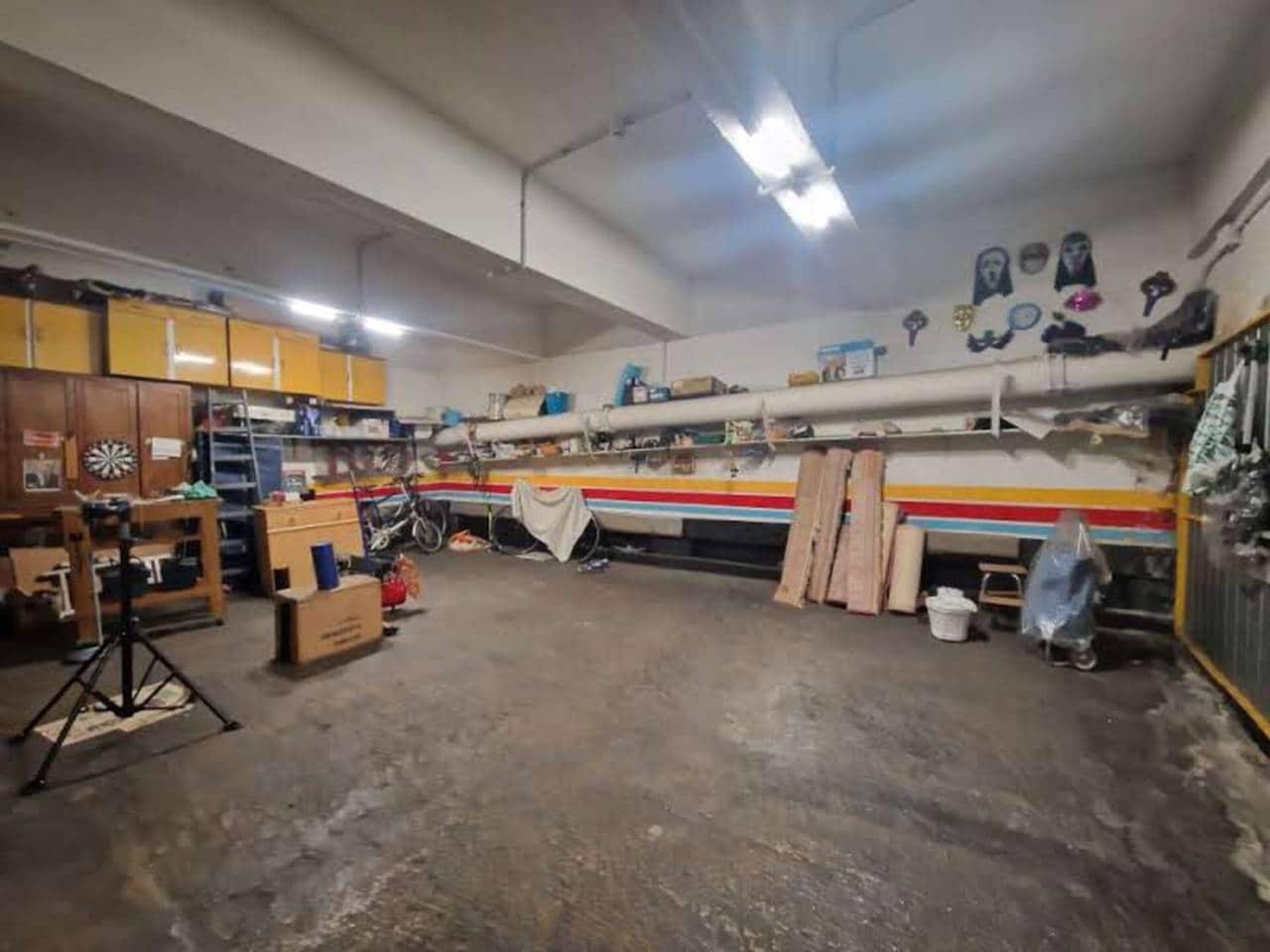 Garage til salg i Bilbao - € 75.000 (Ref: 8887401)