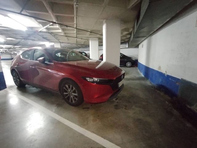 Garage til salg i Bilbao - € 56.000 (Ref: 8901657)