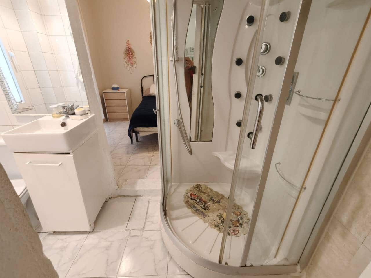 Erhverv til salg i Bilbao - € 125.000 (Ref: 8931763)