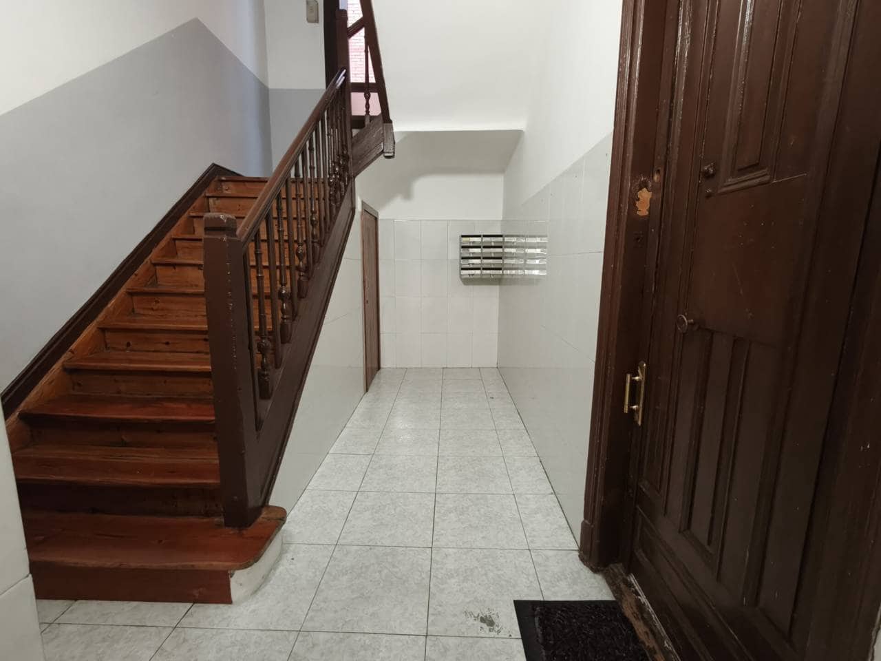 Erhverv til salg i Bilbao - € 125.000 (Ref: 8931763)