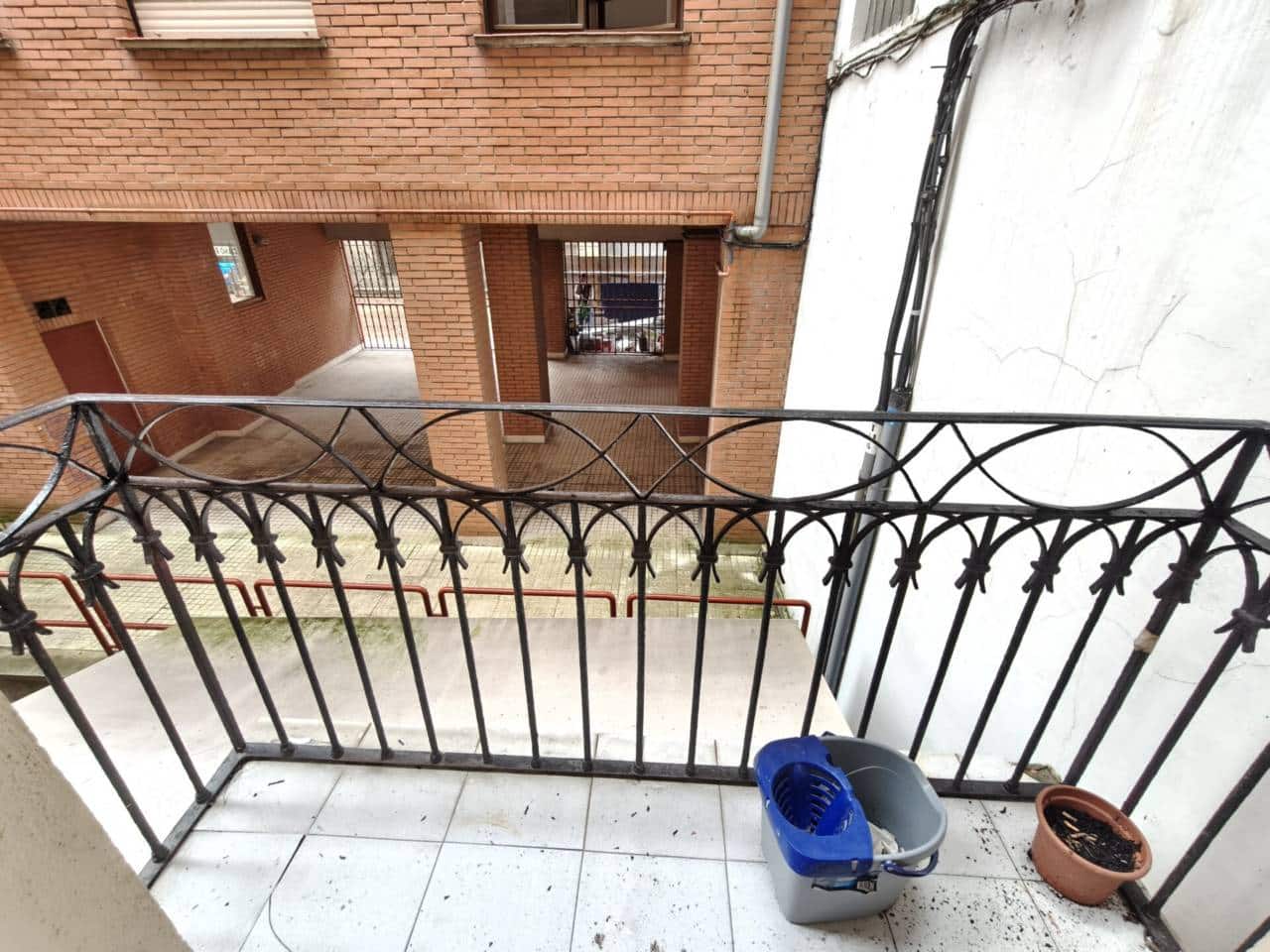 Erhverv til salg i Bilbao - € 125.000 (Ref: 8931763)