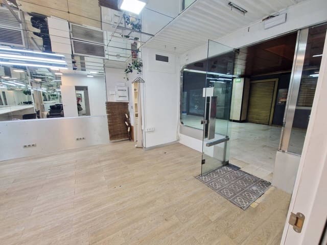 Erhverv til salg i Bilbao - € 90.000 (Ref: 8977424)