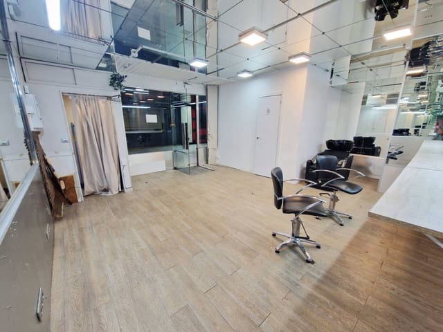 Comercial para venda em Bilbao - 90 000 € (Ref: 8977424)