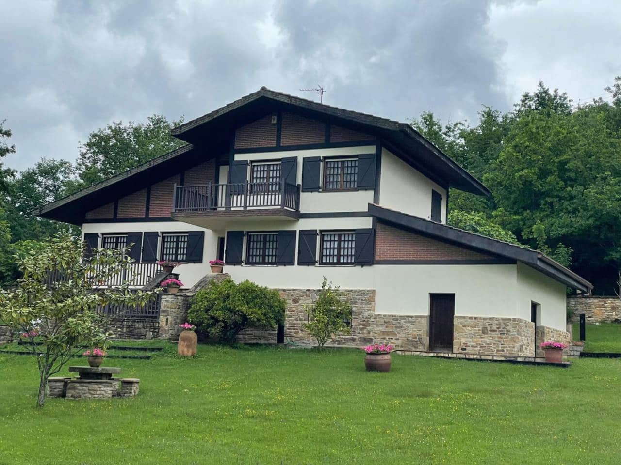 6 slaapkamer Finca/Landhuis te koop in Karrantza Harana/Valle de Carranza - € 480.000 (Ref: 9013168)