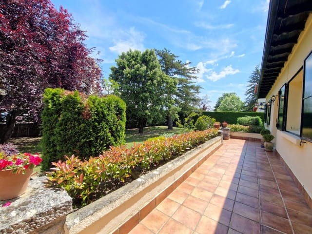 4 soveværelse Villa til salg i Villarcayo de Merindad de Castilla la Vieja med garage - € 470.000 (Ref: 9031067)