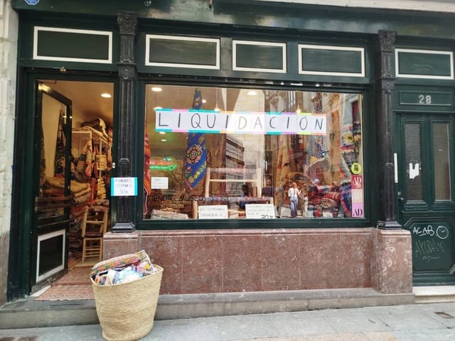 Kaupallinen vuokrattavana paikassa Bilbao - 1 800 € (Ref: 9064811)