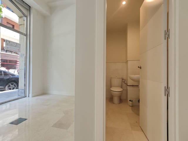 Comercial para venda em Bilbao - 120 000 € (Ref: 9064813)