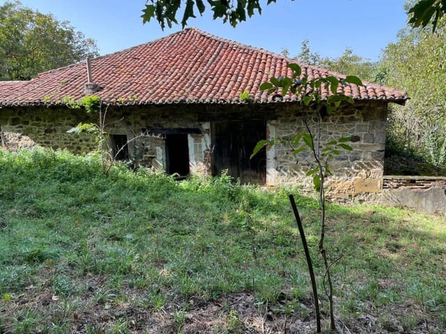 3 bedroom Finca/Country House for sale in Karrantza Harana/Valle de Carranza - € 65,000 (Ref: 907541)
