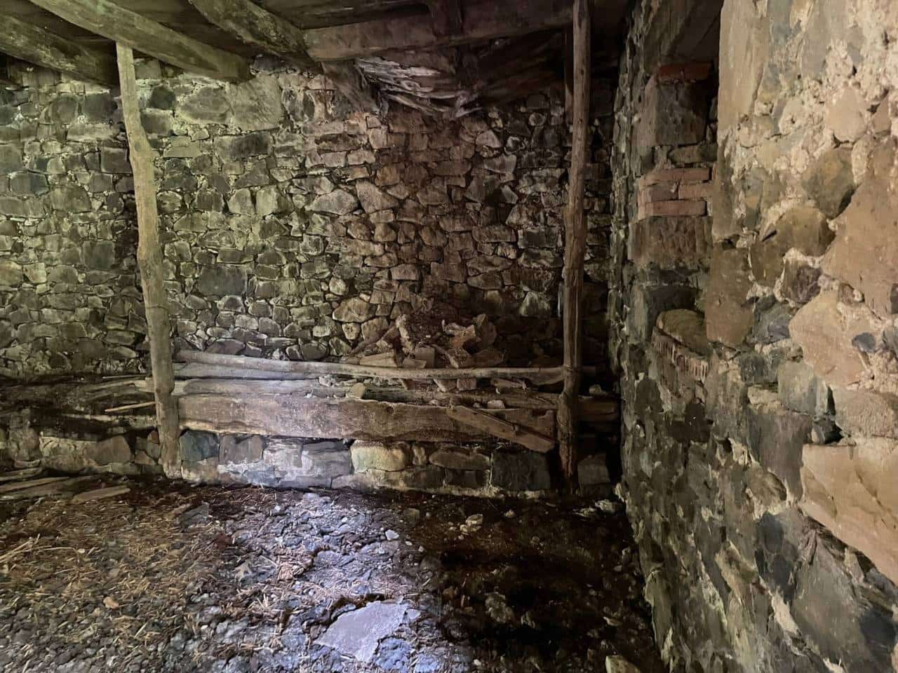 3 soveværelse Finca/Landehus til salg i Karrantza Harana/Valle de Carranza - € 65.000 (Ref: 907541)